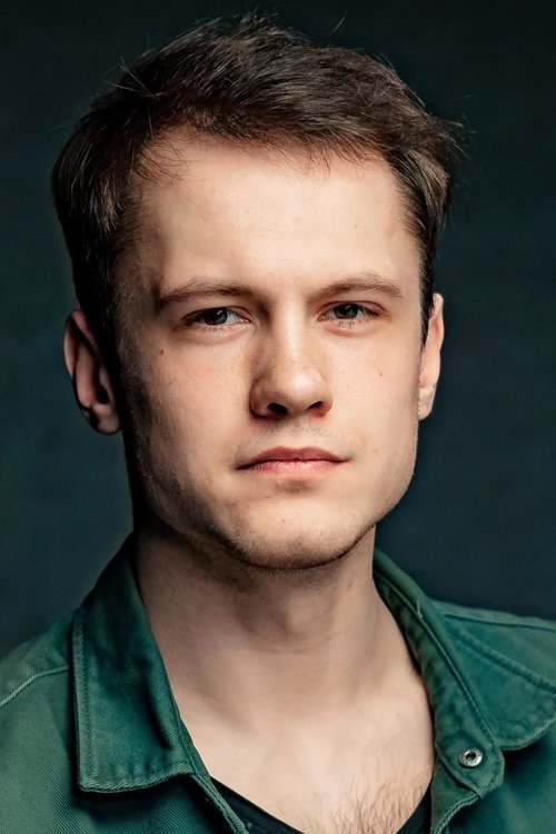 Антон Кутынов as Potapov