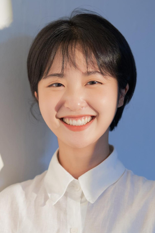 Lee Sol-ah as Sung-kyung (segment "Four Legged Beast")