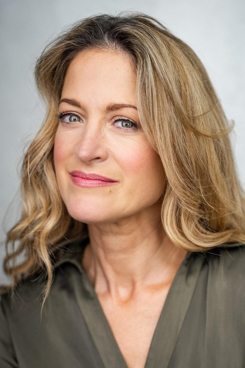 Jaimi Barbakoff as Financial Editor