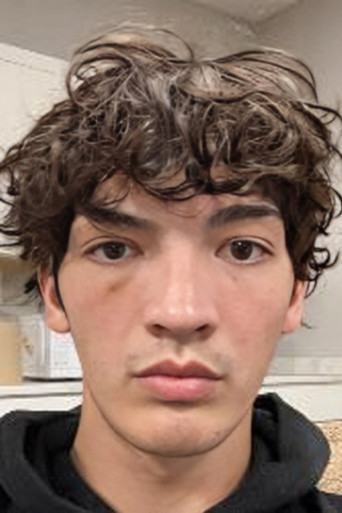 Manuel Sifuentes as Self