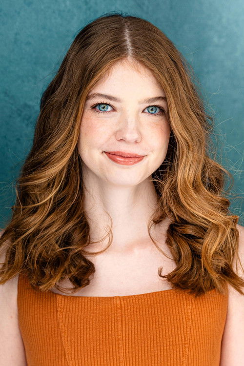 Reighan Bean as Julie