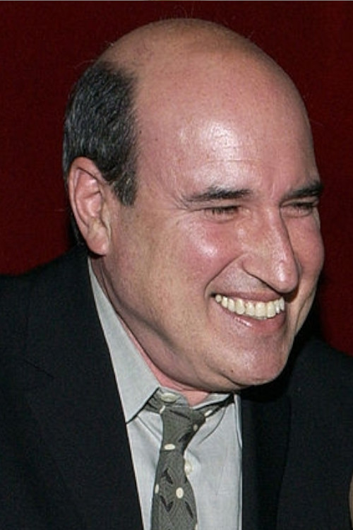 Mitch Kreindel as Dennis Watson