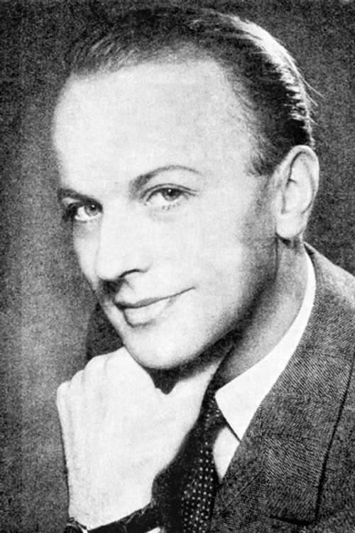 Åke Jensen as Lieutenant Forsberg