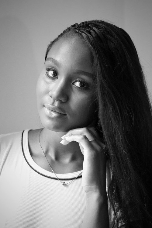 Ellen Bendu as Oda Marie