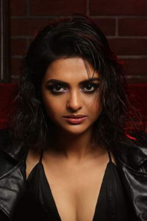 Solanki Roy as Supriya Dasgupta