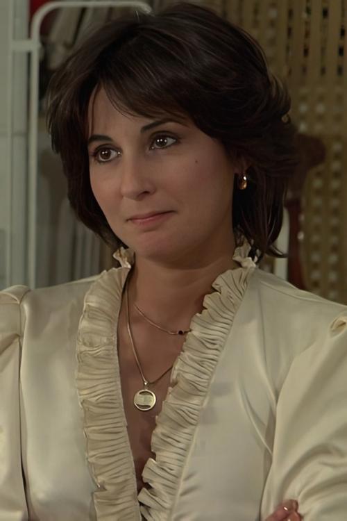 Elisabeth Margoni as Mathilde