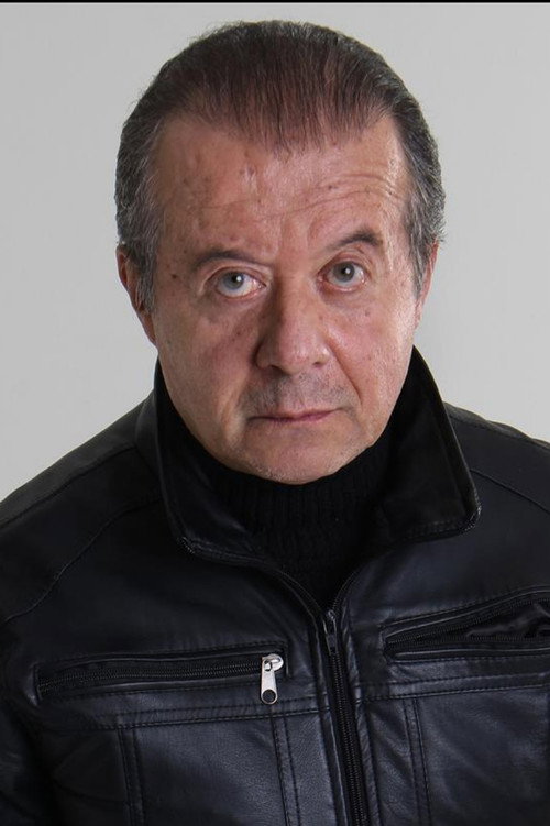 Germán Escallón as Ribero