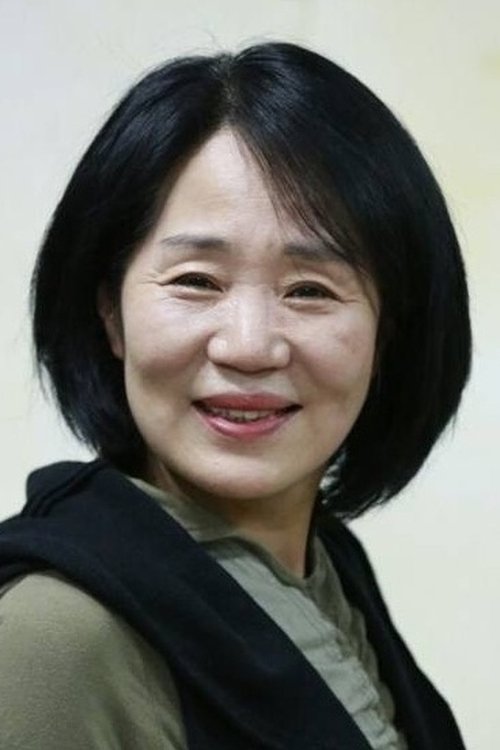 Kim Deok-ju as Zen-Chen's Grandmother