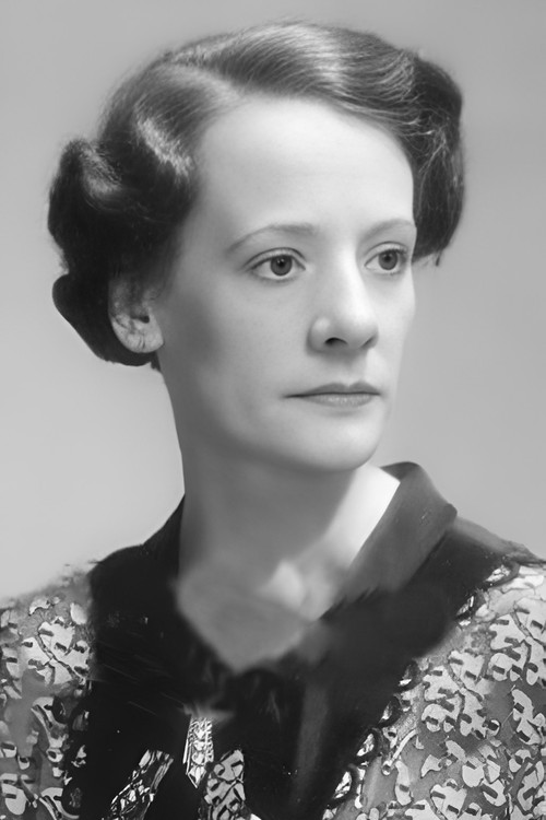 Margaret Withers as Middle-Aged Lady