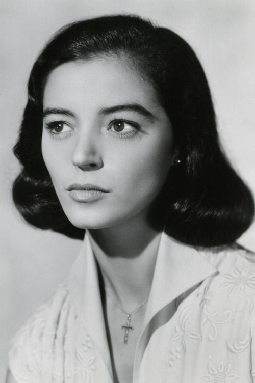 Marisa Pavan as Maria Montagne