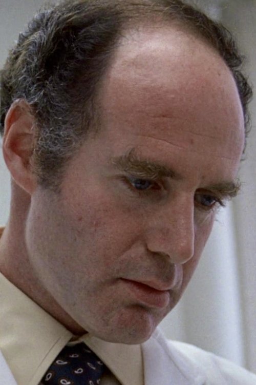 Barton Heyman as El Segundo