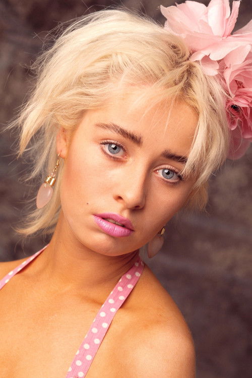 Wendy James as 