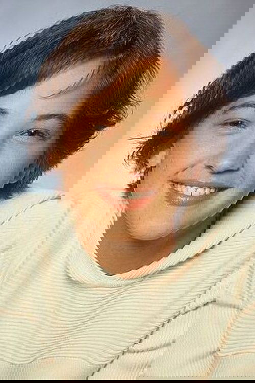 Colleen Haskell as Rianna