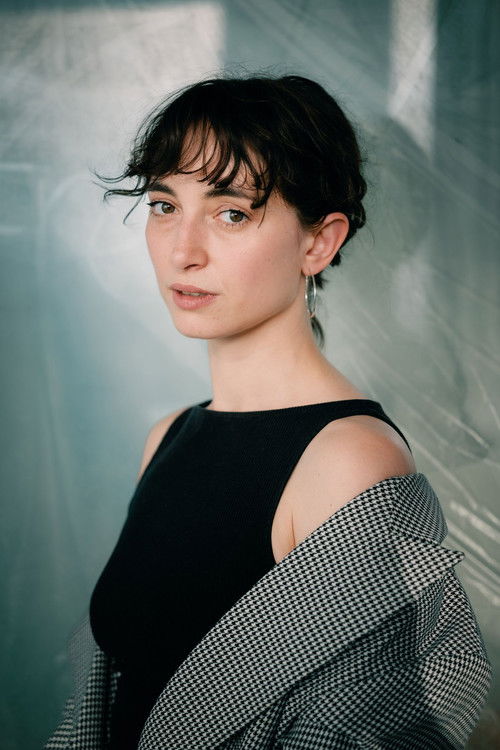 Miriam Ohlmeyer as Martina