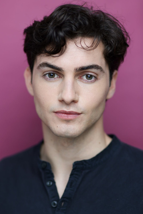 Romain Léon as Paul