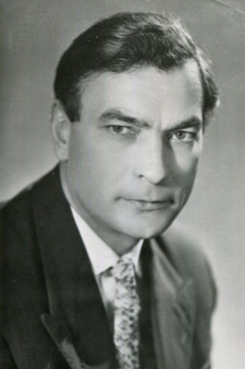 Petr Glebov as Будённый