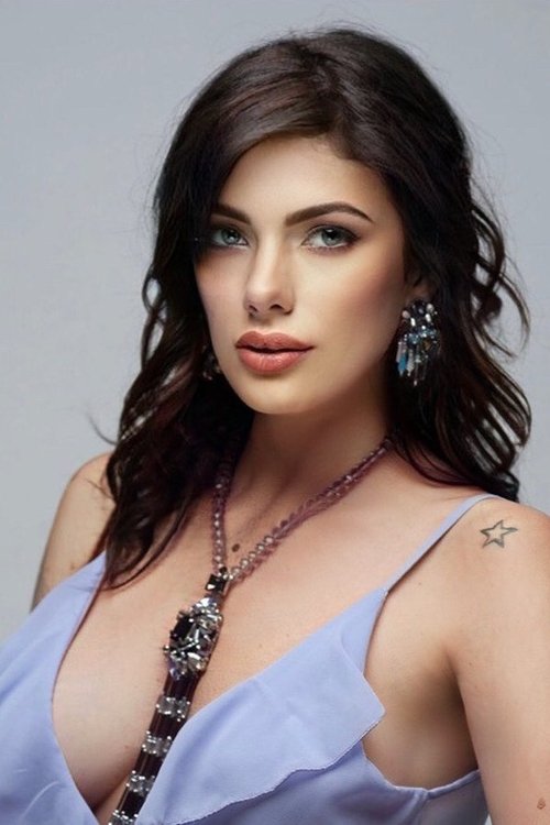 Irene Antonucci as Presentatrice Balera