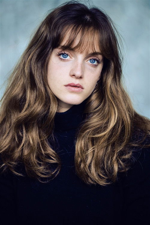 Fantine Guyot as Lucille