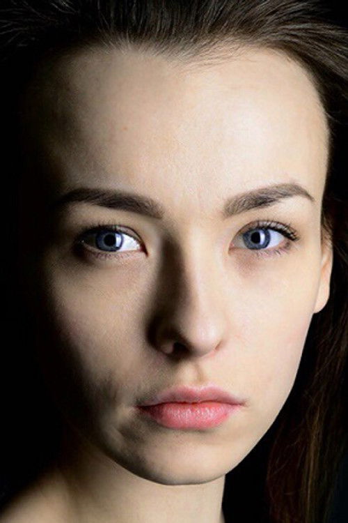 Anastasiya Ivanova as Лара