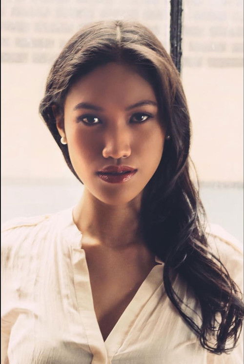 Vanessa Campos as Mali