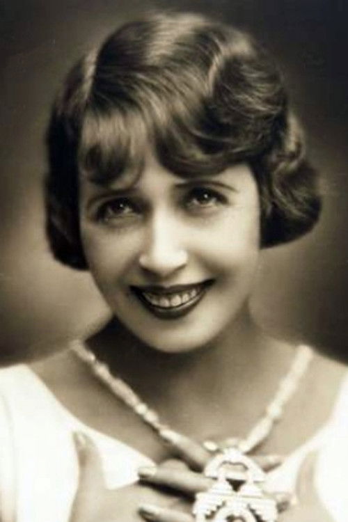Mistinguett as 