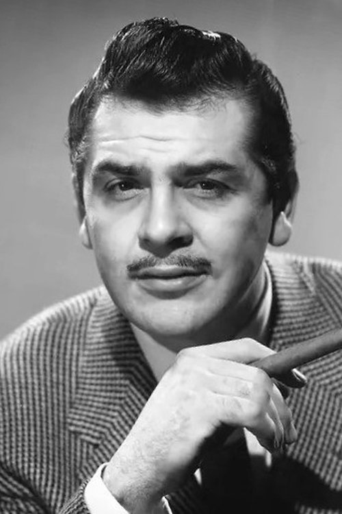 Ernie Kovacs as Topaze