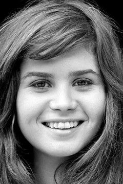 Maria Schneider as Muriel