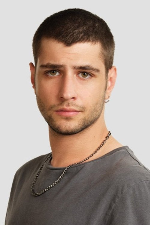 Deniz Sarıkaş as Oğuz