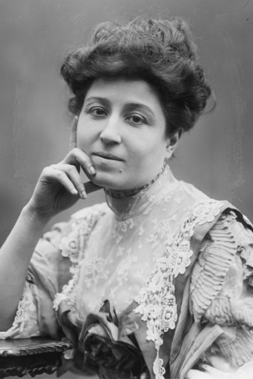 Bella Starace Sainati as Donna Provvidenza, farmer's wife