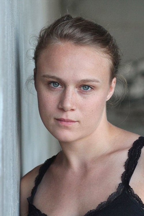 Anke Retzlaff as Sophie Maibach