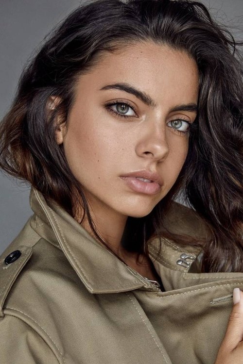 Priscilla Huggins as Carla