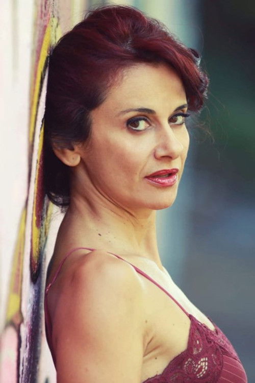 Loredana Marino as Zia Franca