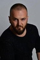 Sefa Gümuskanat as Barman