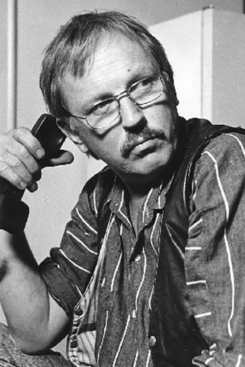 Nigel Buesst as Wilson Manning