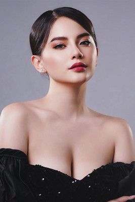 Arah Alonzo as Rosalia