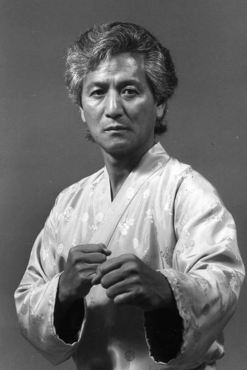 Bong Soo Han as Master Han