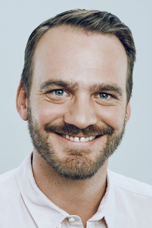 Vincent Veillon as Premier-lieutenant Crettenand