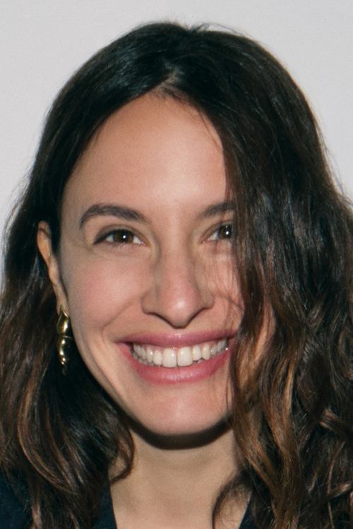 Frankie Wallach as Sylvia