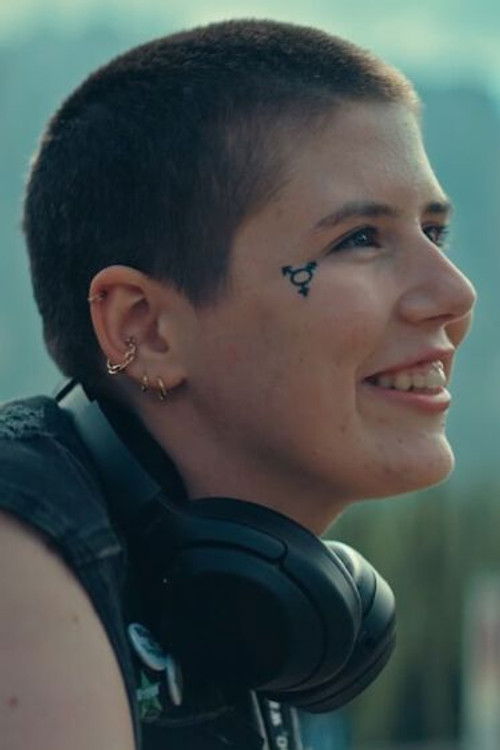 Leonie Fries as Ninja