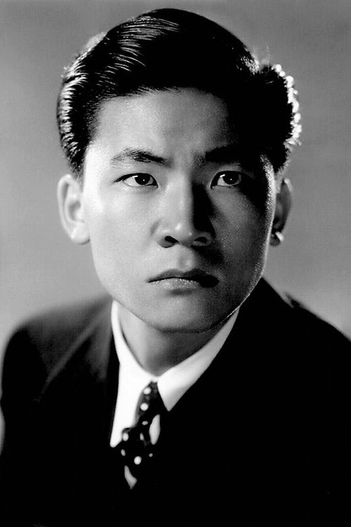 Victor Sen Yung as Chinese Captain (uncredited)