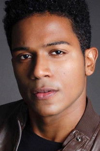 João Manoel as Yuri