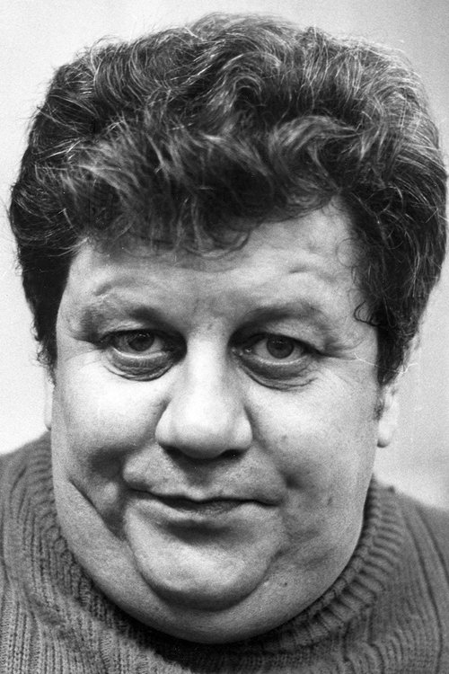 Rolf Bengtsson as Museum manager