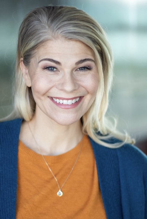 Shannon Malone as Sarah