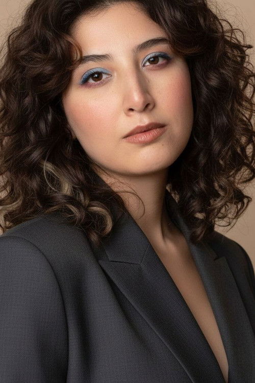 Janan Paydar as Mina