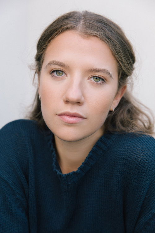 Elizabeth Connick as Hadassah