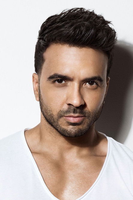Luis Fonsi as Rafael Reza