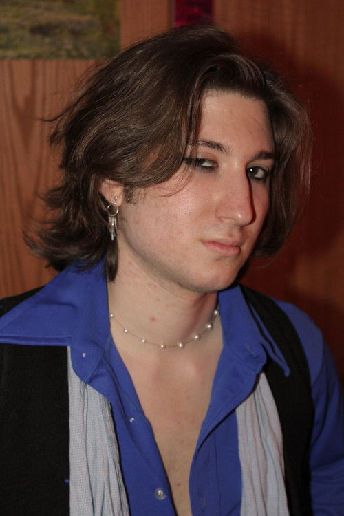 Samson Malmoli as Young Man