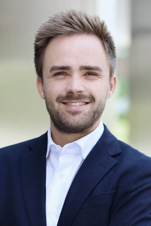 Julian Müller-Kaler as Self