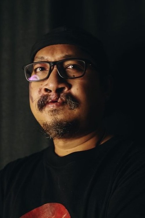 Nakarin Gakhan as Khek