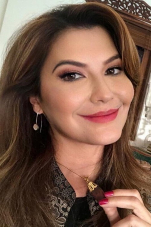 Tamara Bleszynski as Naya / Fitri